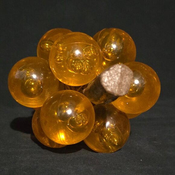 Vtg Lucite Acrylic Grape Cluster - 11" L - Picture 2 of 5